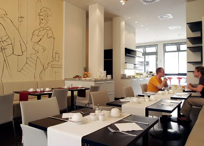 Апарт-отель Townhouse 4*