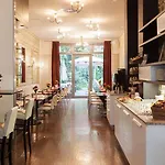 Townhouse 4*