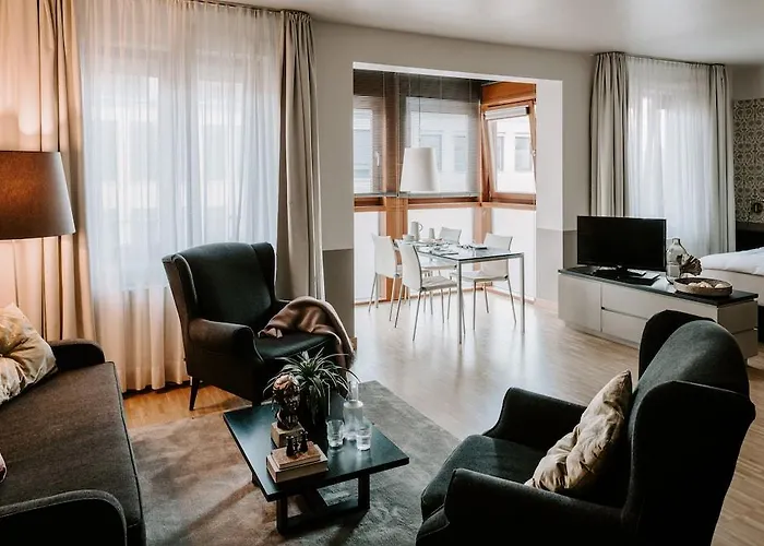 Townhouse Aparthotel 4*