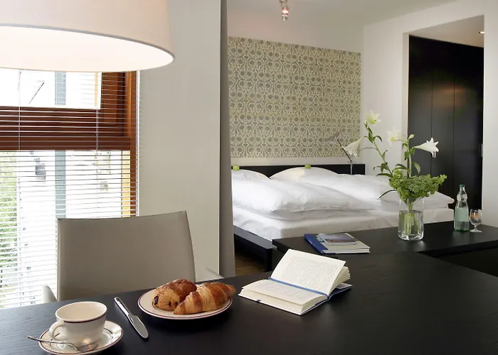 Townhouse Aparthotel 4*